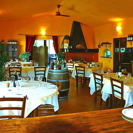 Lu Nibareddu, Loiri Appartement Monte Petrosu