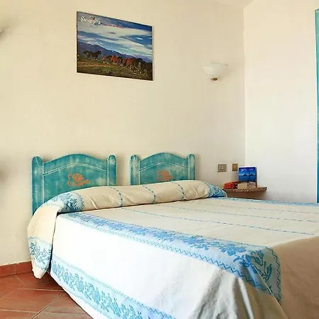Lu Nibareddu, Loiri Appartement Monte Petrosu